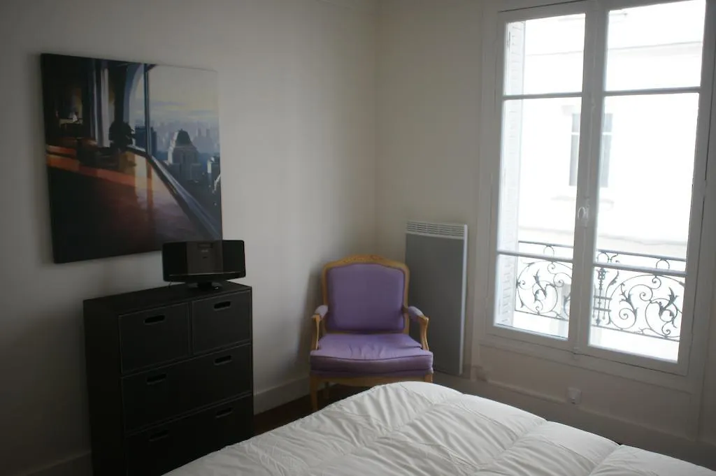 Apartment Orsel Paris